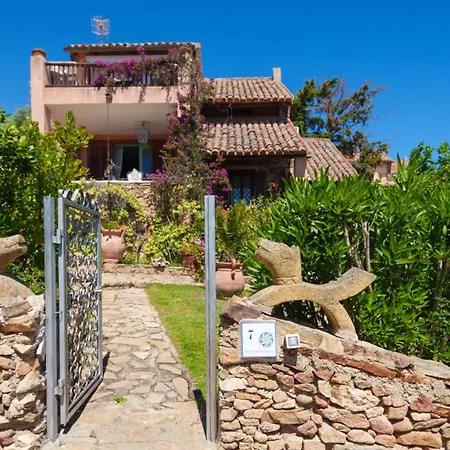 Serena: Seaviewprivate Pool-golfo Aranci 别墅 *